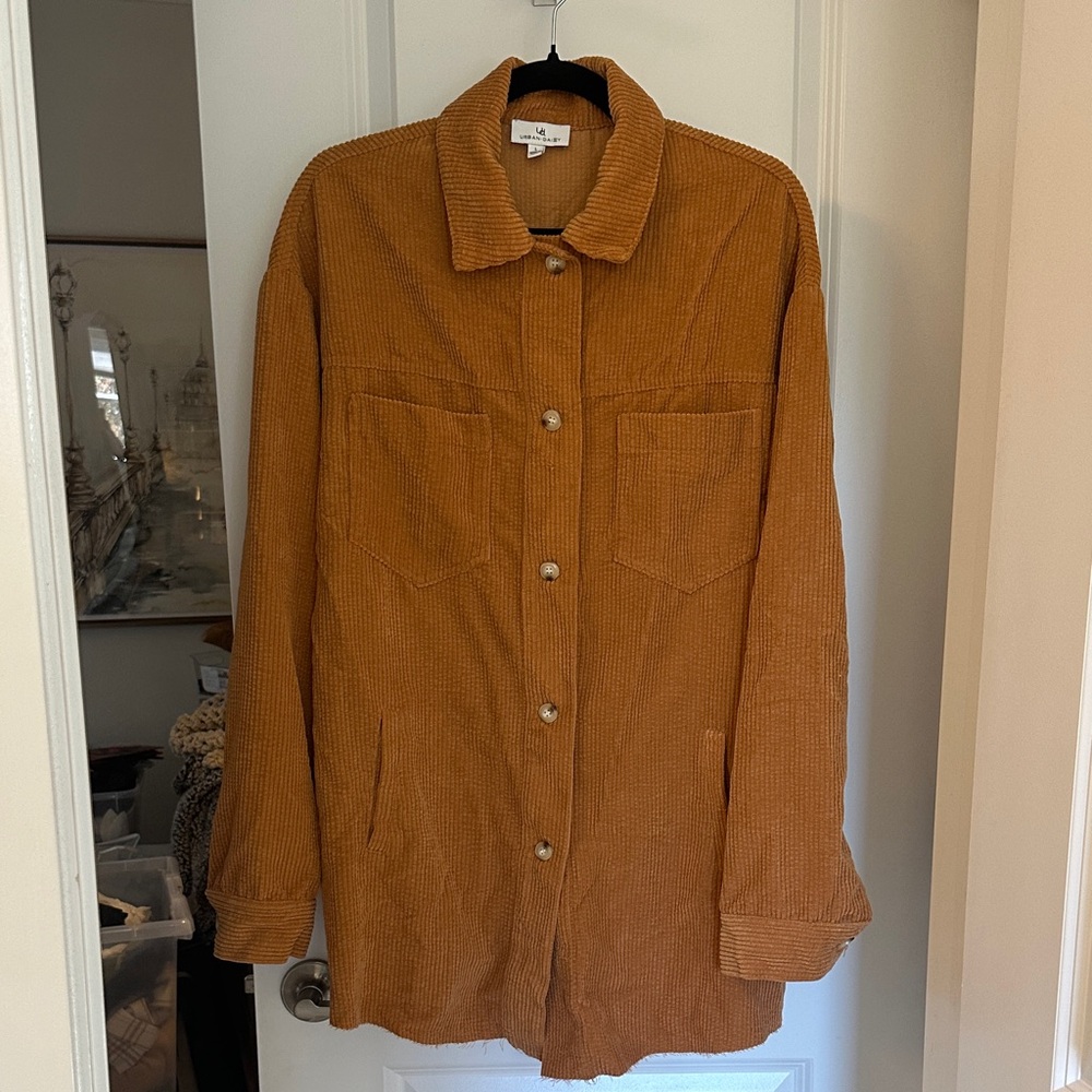 Women's Urban Daizy Corduroy Jacket Size L
Oversized new never worn